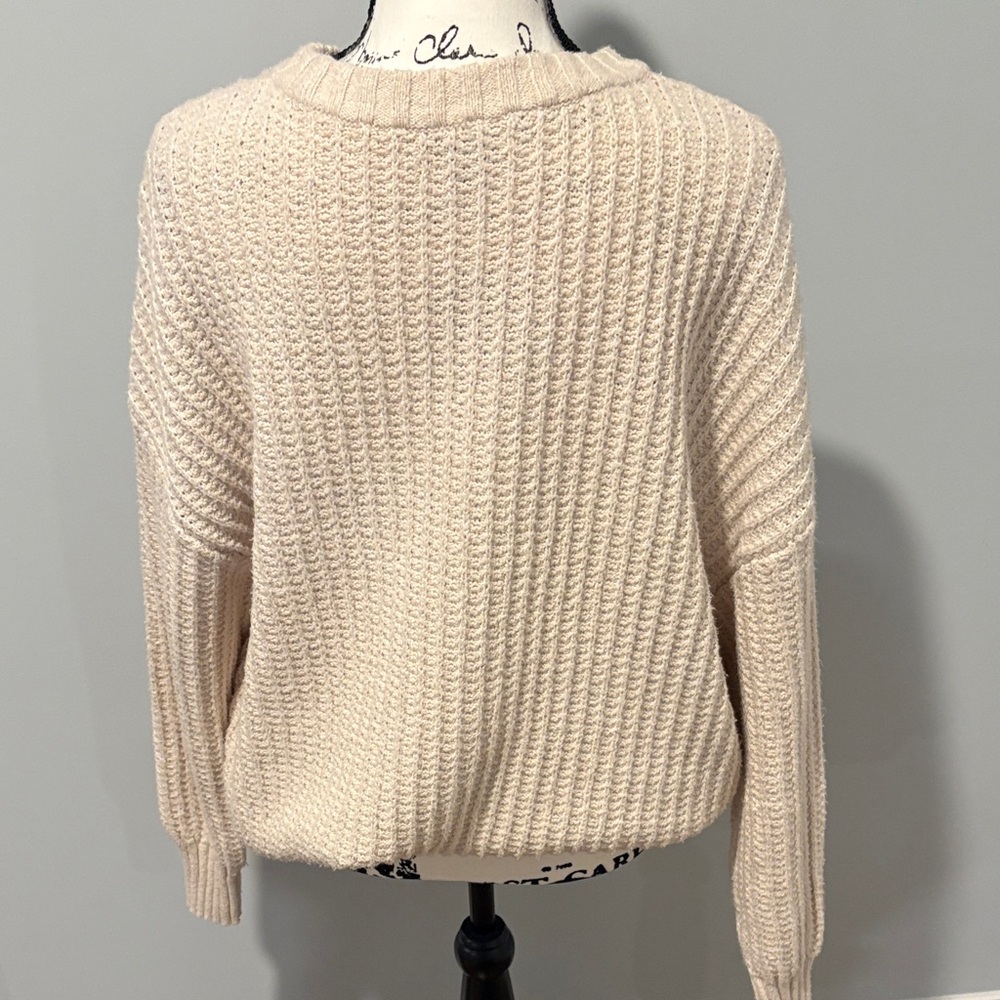 American Eagle Cream Women's Sweater - Picture 3 of 4